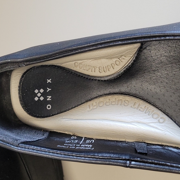 Onyx wedge shoes size 9 - Picture 3 of 3